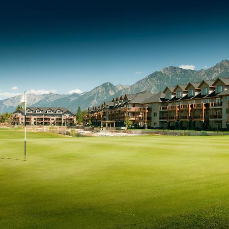 Bighorn Meadows Resort Radium Hot Springs Dış mekan fotoğraf
