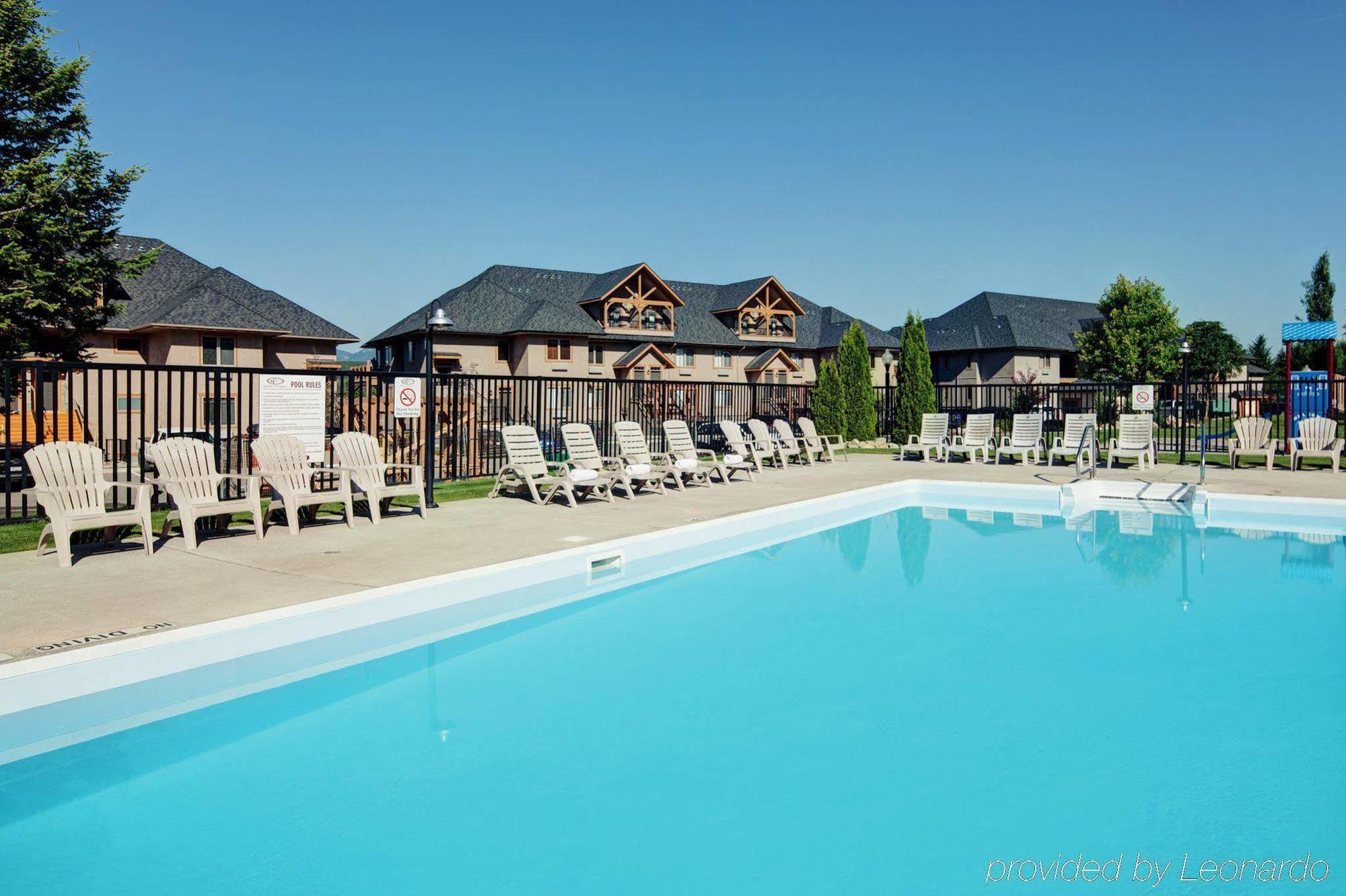 Bighorn Meadows Resort Radium Hot Springs Dış mekan fotoğraf